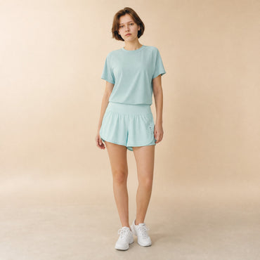 Loose-fit 2-piece gym set - breathable quick-dry top detail