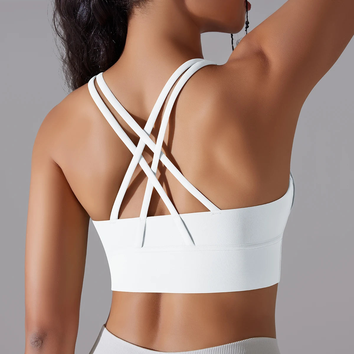 Women's gym bra – naked feel comfort cross-back design