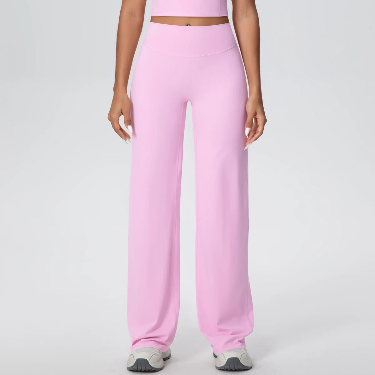 Women's wide-leg yoga pants – lifestyle photo in yoga studio