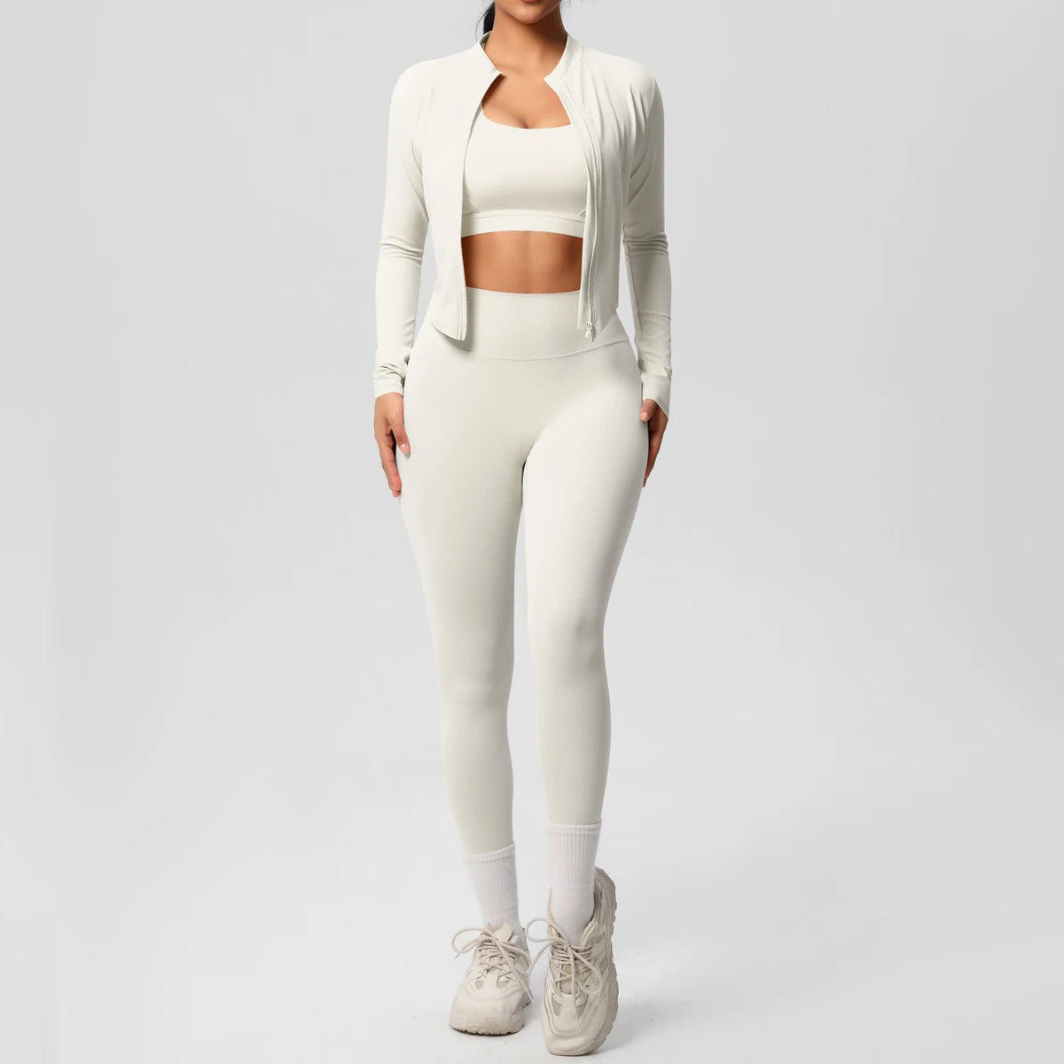 3-piece yoga set – side profile full outfit view