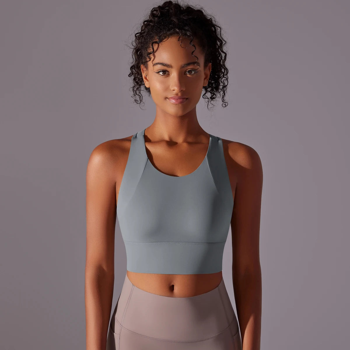 Nylon-elastane sports bra – stretch and breathability detail