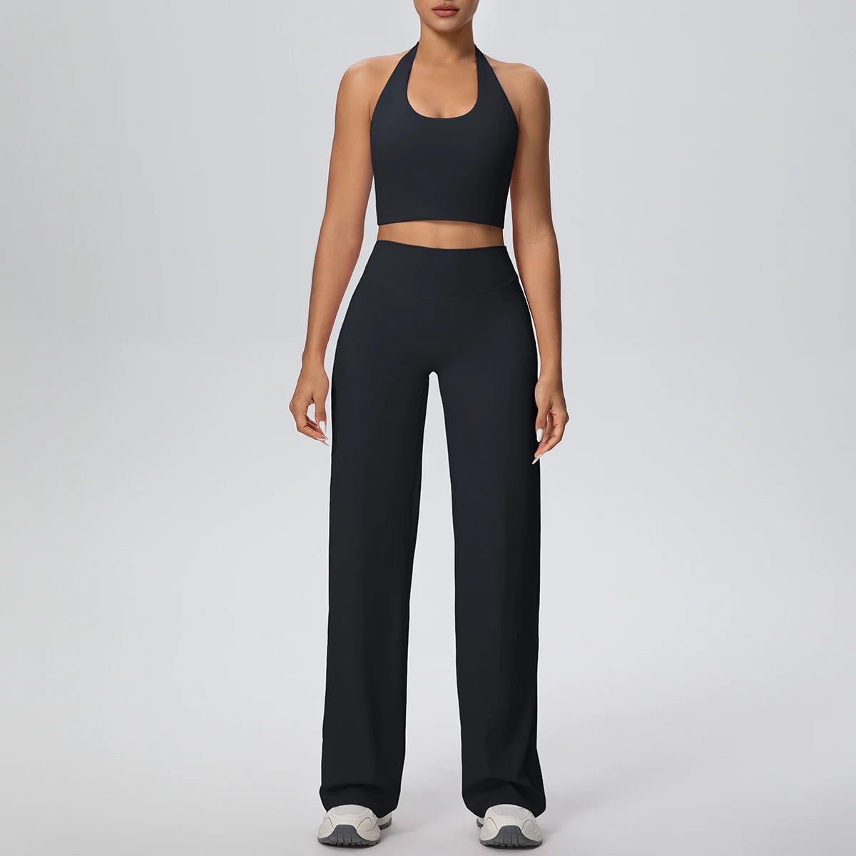 Backless sports bra and wide-leg pants set – back detail