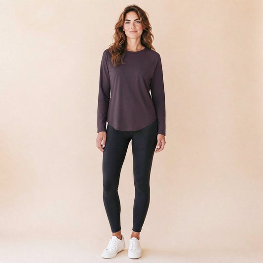 Women's loose-fit long-sleeve workout top, front view crew neck relaxed fit